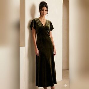 Zara Velvet Midi Dress in Dark Green